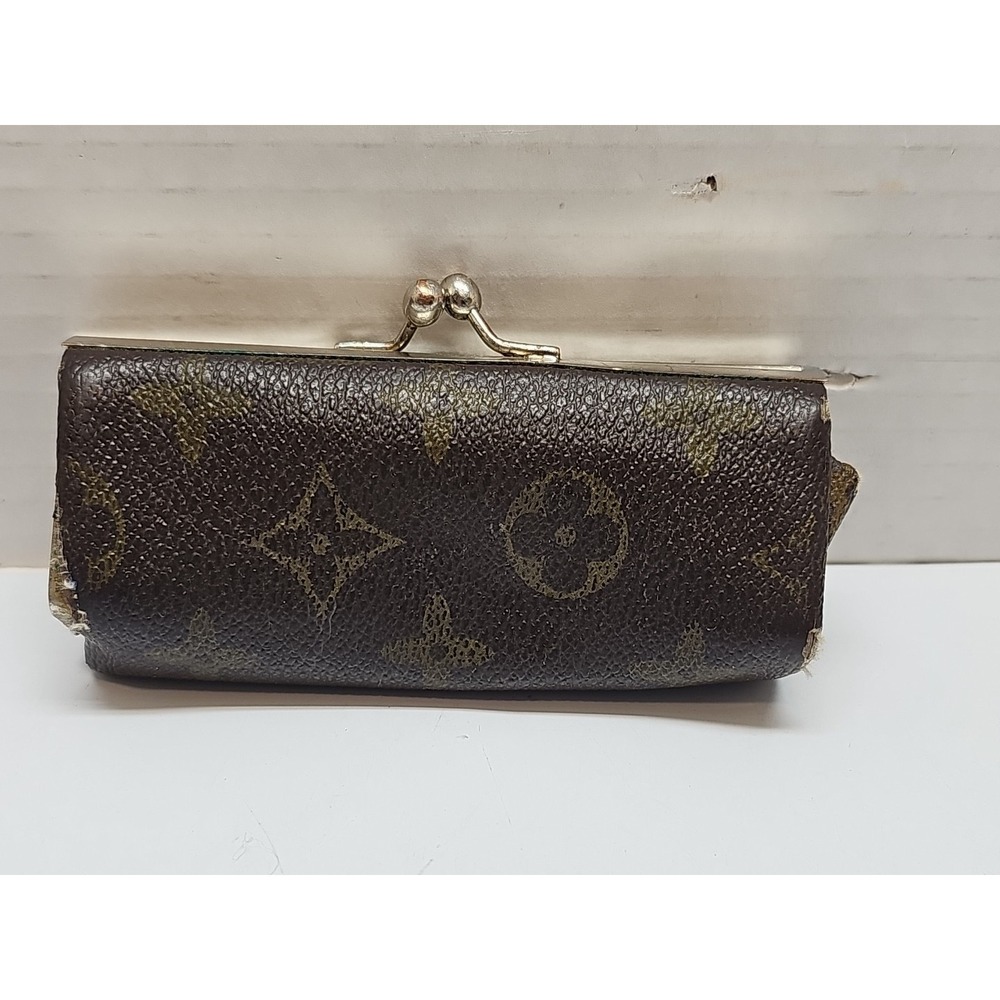 1970s LOUIS VUITTON Classic Monogram Canvas Mini Kiss Lock Coin/Lipstick Purse - Picture 2 of 8